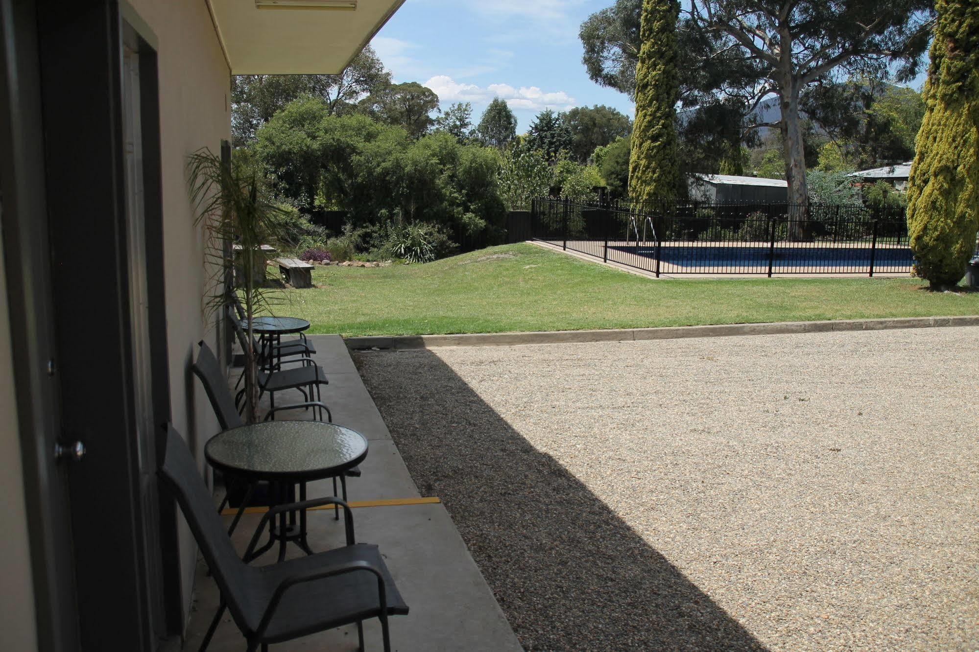Mountain View Motel Corryong Buitenkant foto